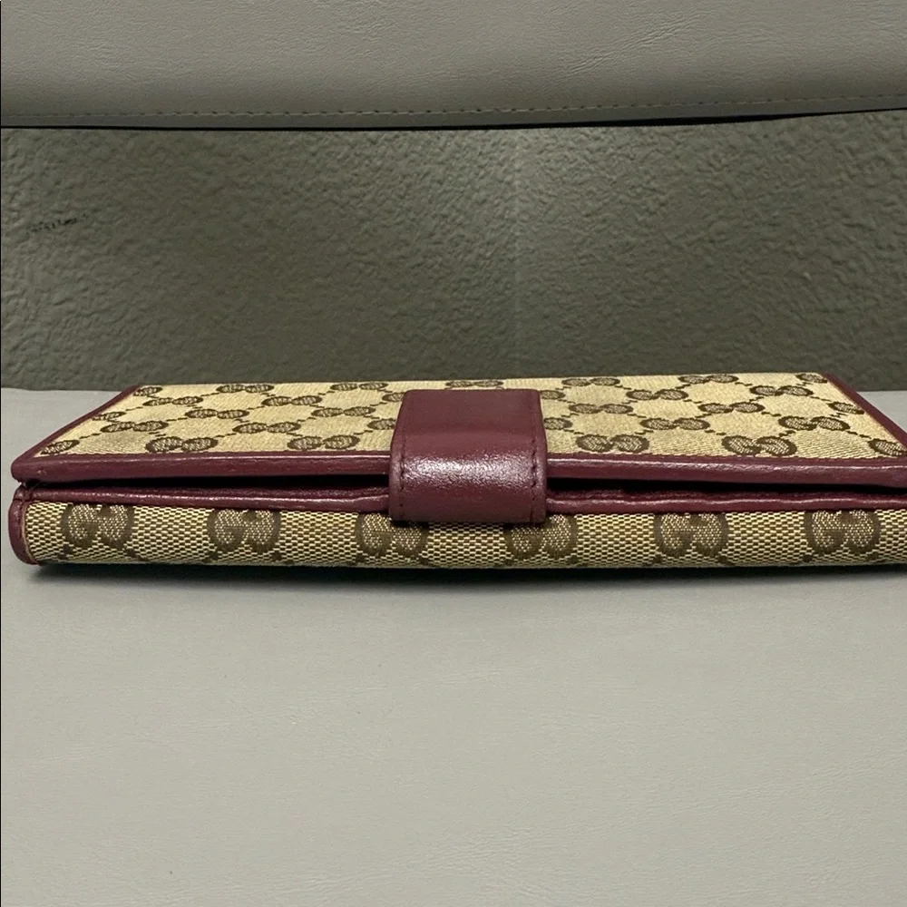 Gucci Tan and burgundy Women's Wallet - Picture 9 of 14